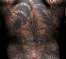 京都　刺青　彫とら