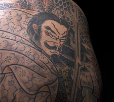 京都　刺青　彫とら