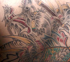 京都　刺青　彫とら