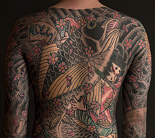 京都　刺青　彫とら