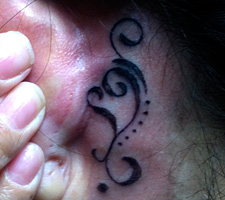 京都　刺青　彫とら