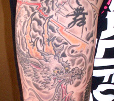京都　刺青　彫とら